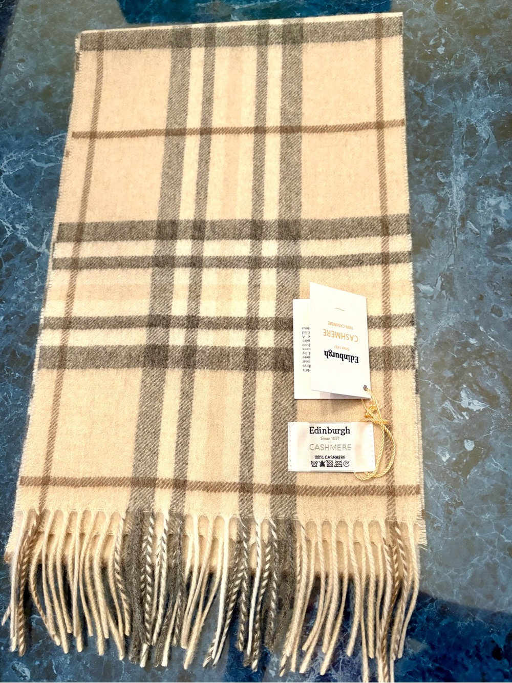 Cashmere Scarf ( BRAND NEW ) Edinburgh From Scotland